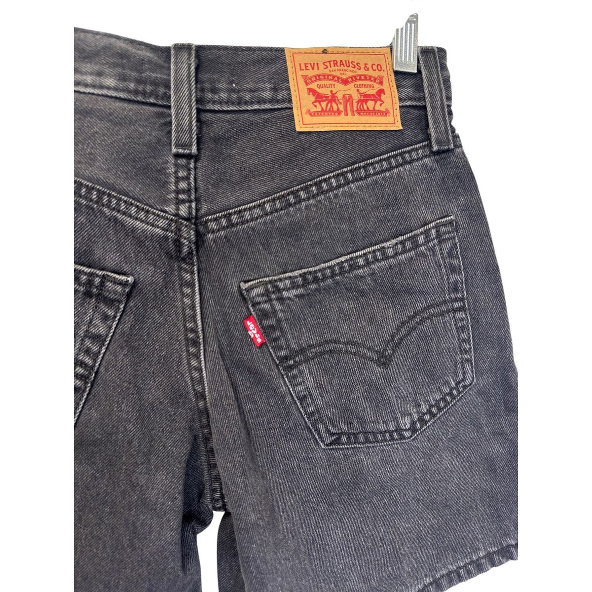 Levi's '94 Baggy Shorts Women Washed Black Size 24