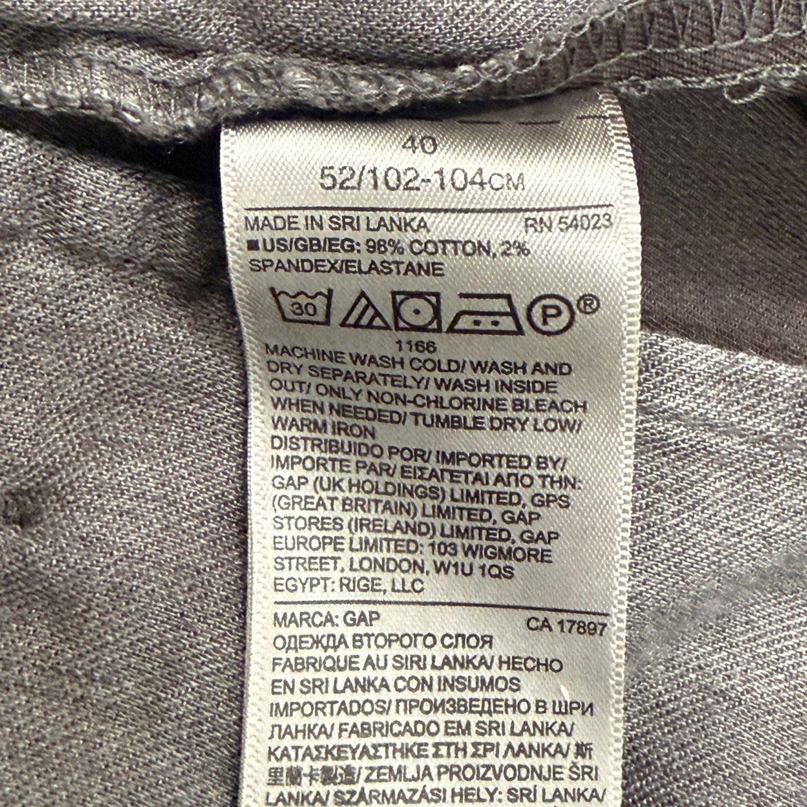 Gap Men's 7" Chino Shorts Dark Gray Size 40