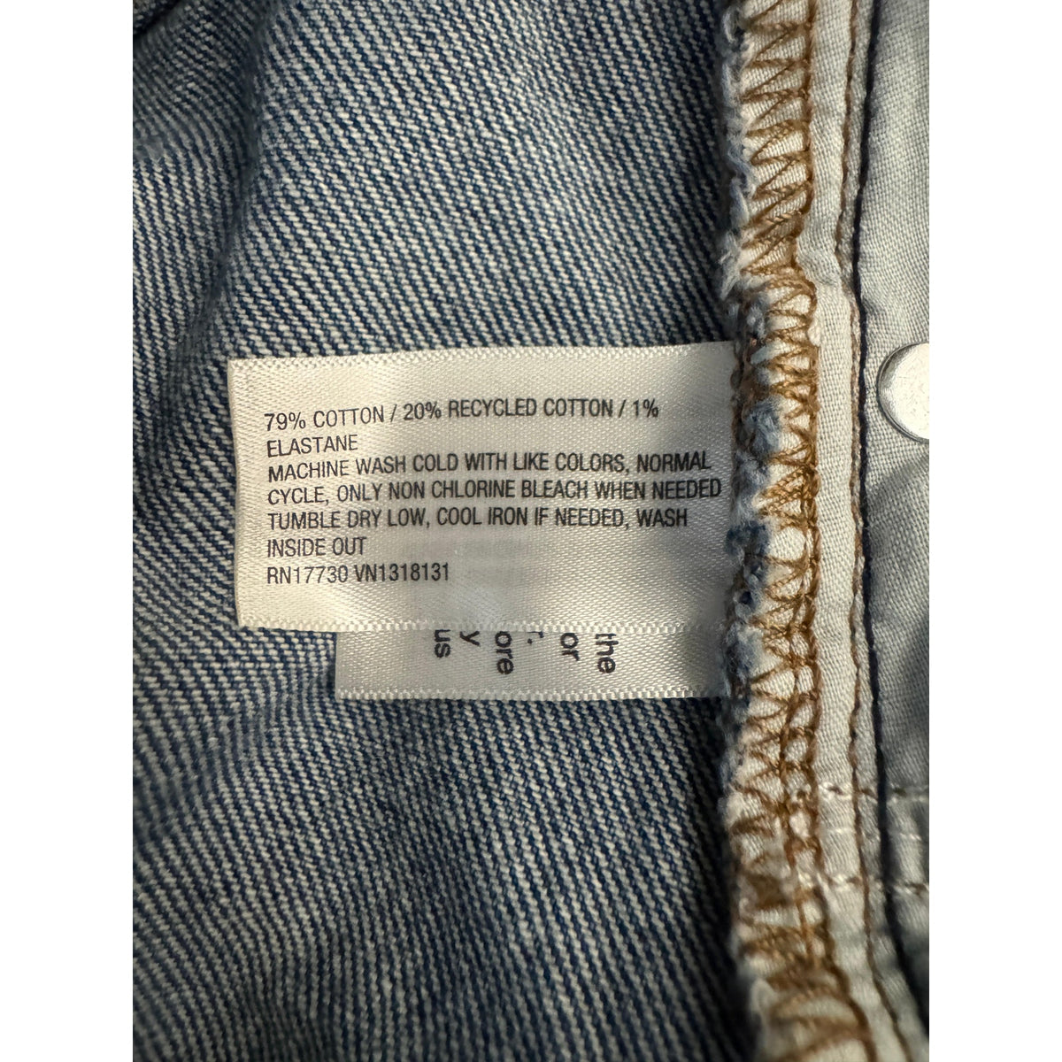 Wild Fable Mid-Rise Distressed Denim Mini Shorts Size 4