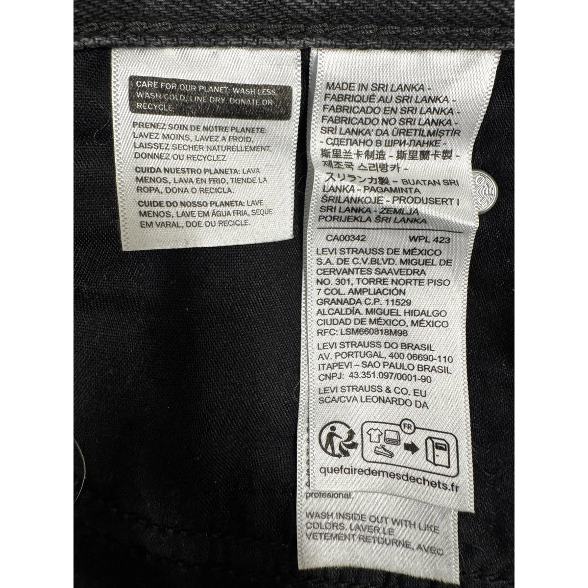 Levi's '94 Baggy Shorts Women Washed Black Size 24