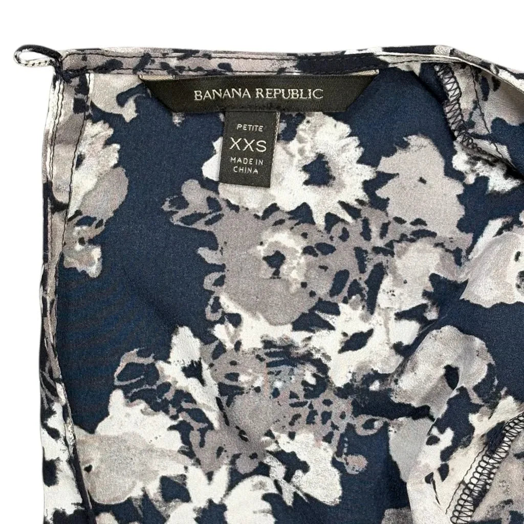 Banana Republic Floral Peplum Blouse Long Sleeve - label