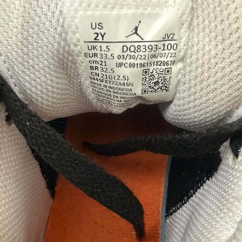 Jordan Air Jordan 1 Mid SE Kids Sneakers Orange - tag