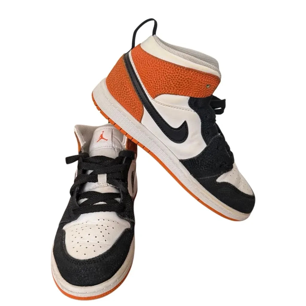 Jordan Air Jordan 1 Mid SE Kids Sneakers Orange - front