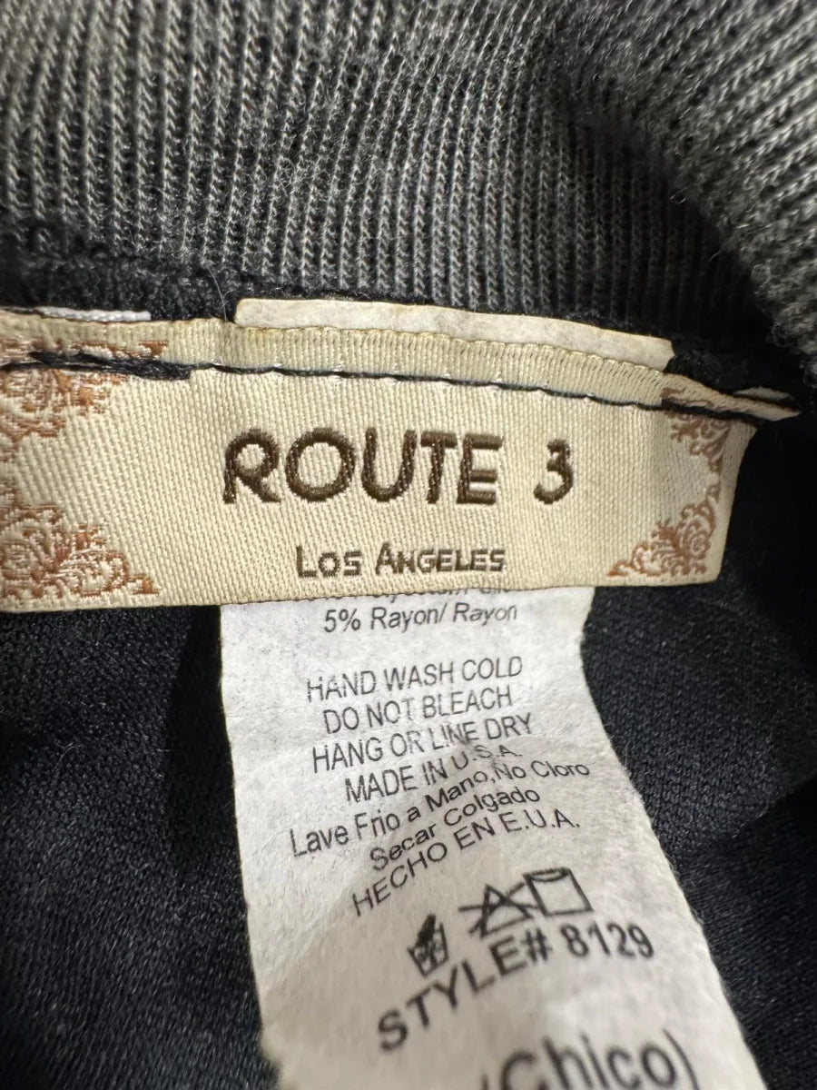 Route 3 Los Angeles Mock Neck Keyhole Top Gray - tag