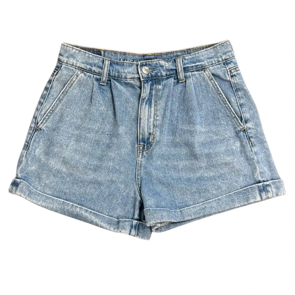American Eagle Pleated Denim Mom Shorts Light Blue - front