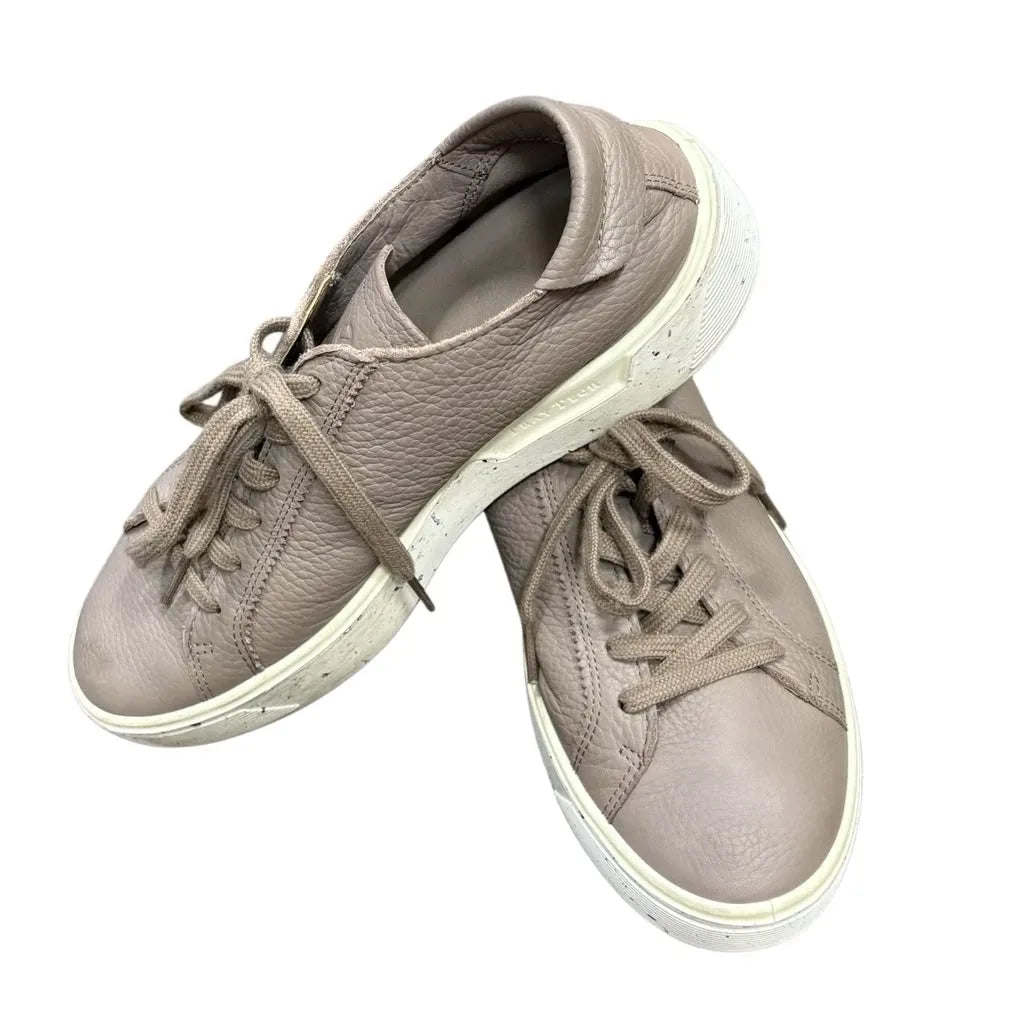ECCO Taupe Pebbled Leather Low-Top Sneaker - front