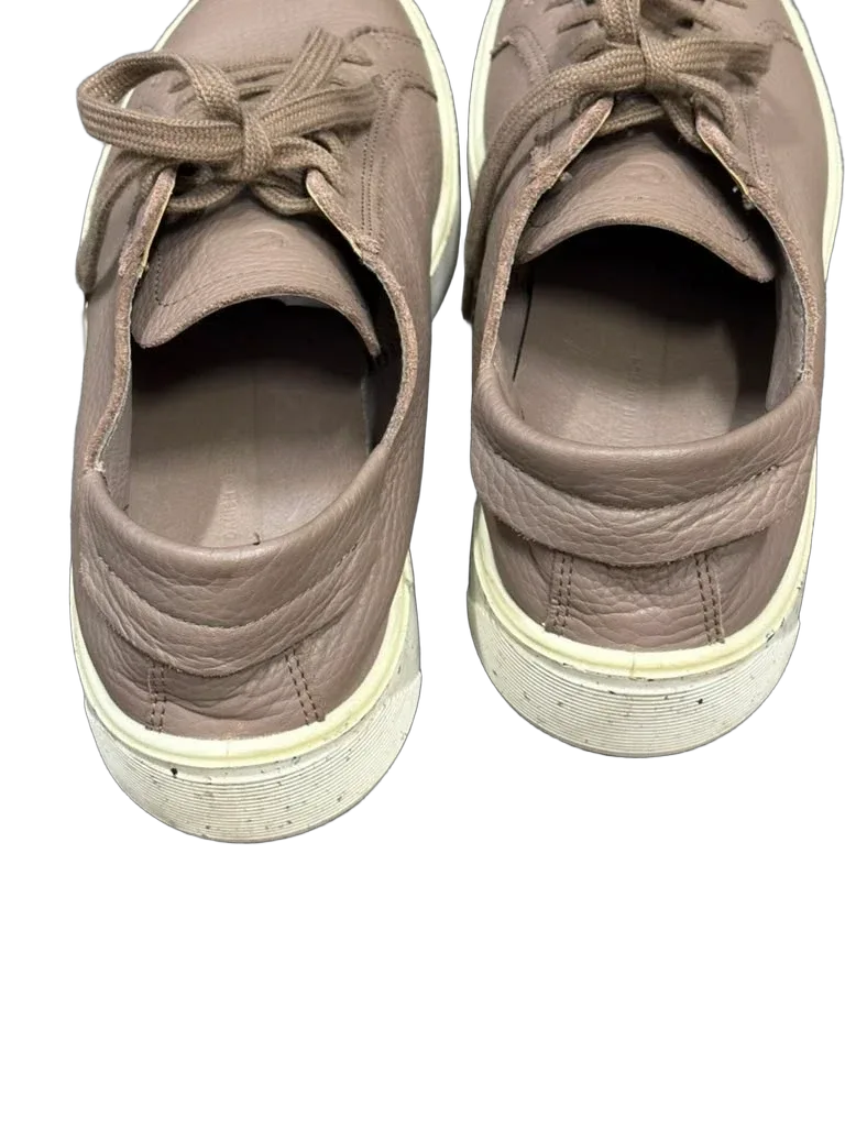 ECCO Taupe Pebbled Leather Low-Top Sneaker - back