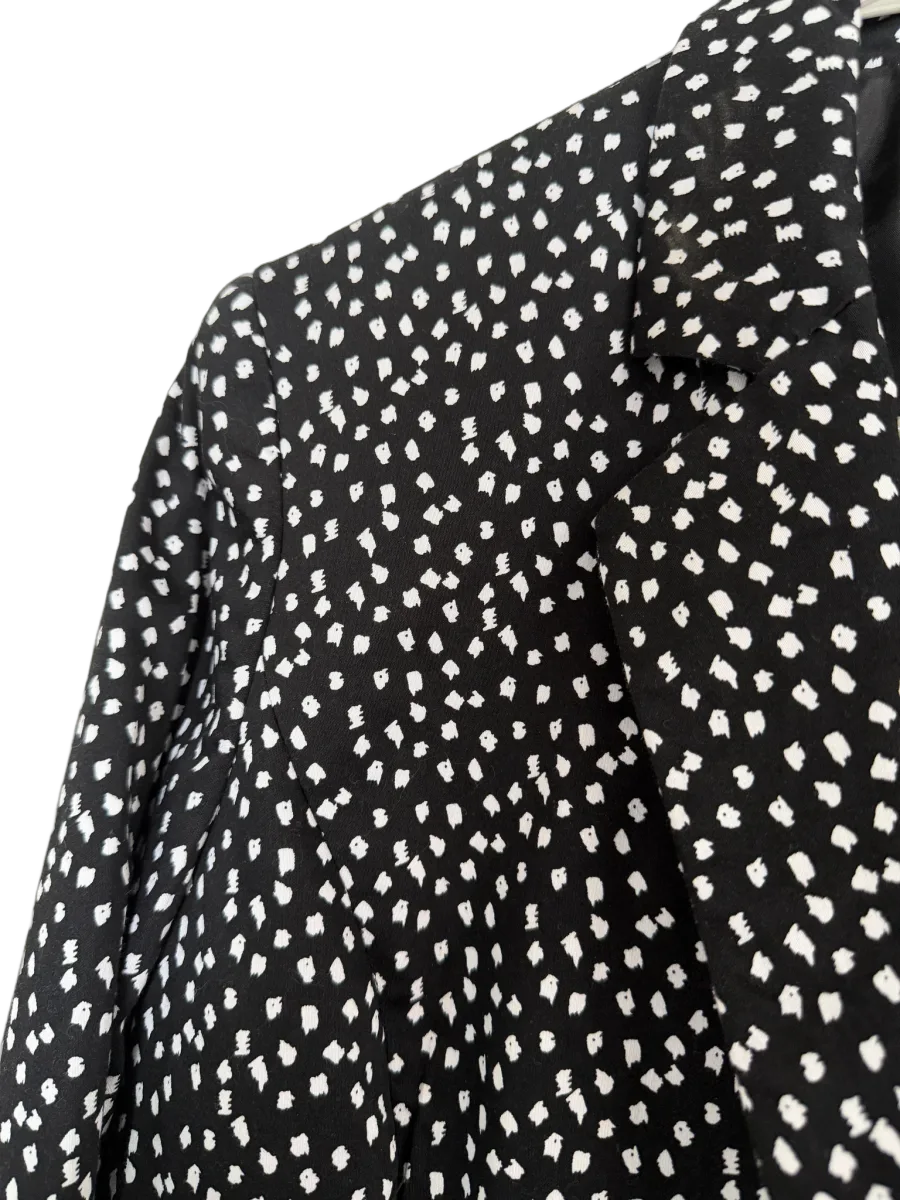 Evan-Picone Black and White Dot Print Blazer - detail