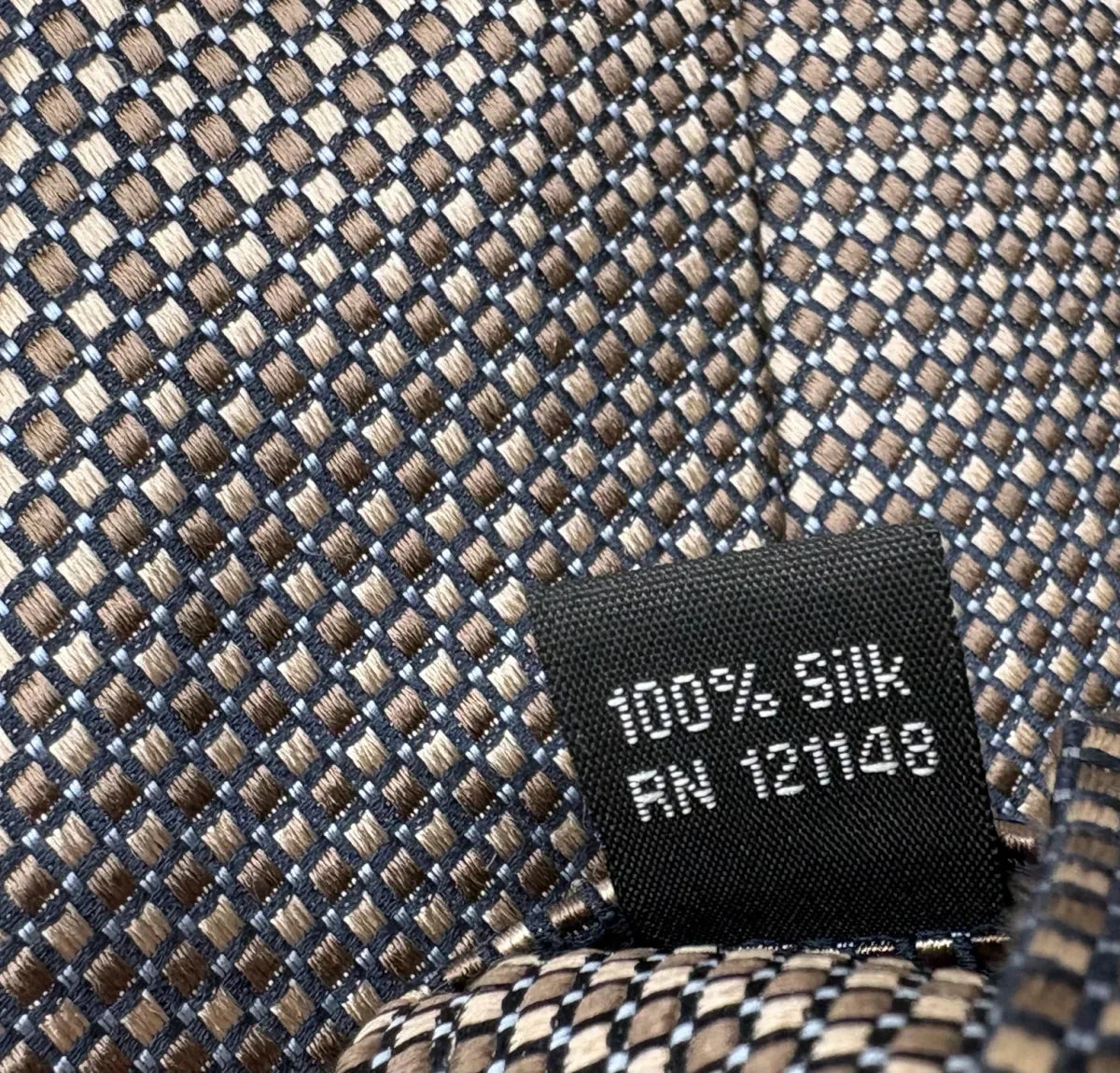 Grant Thomas Micro-Diamond Silk Tie Brown Beige - tag