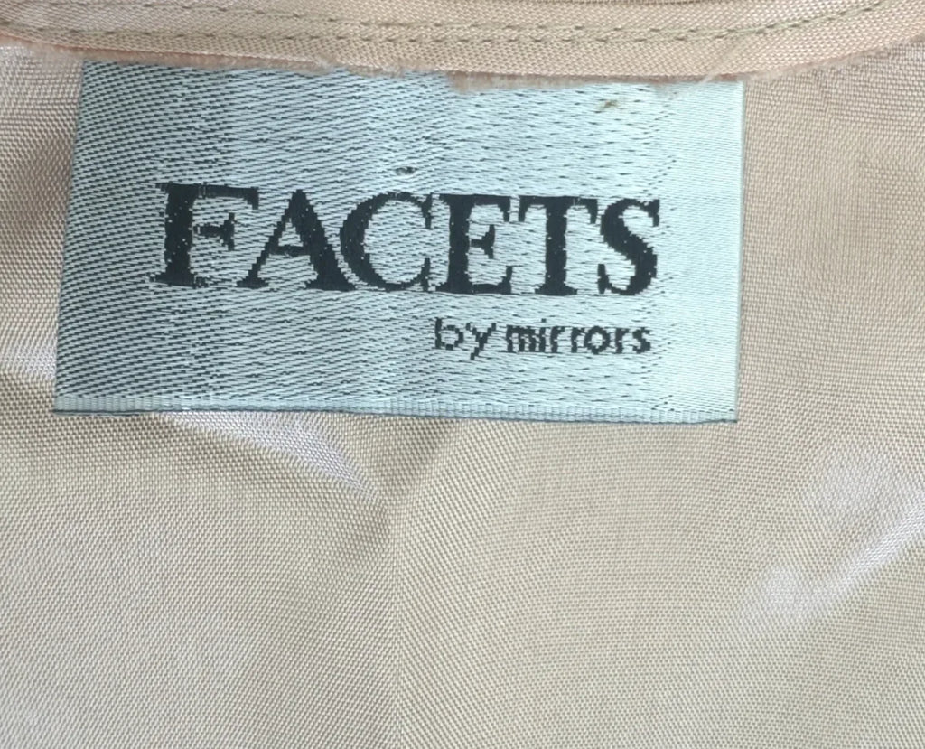 Facets by Mirrors Victorian Doll Print Tapestry Vest - label