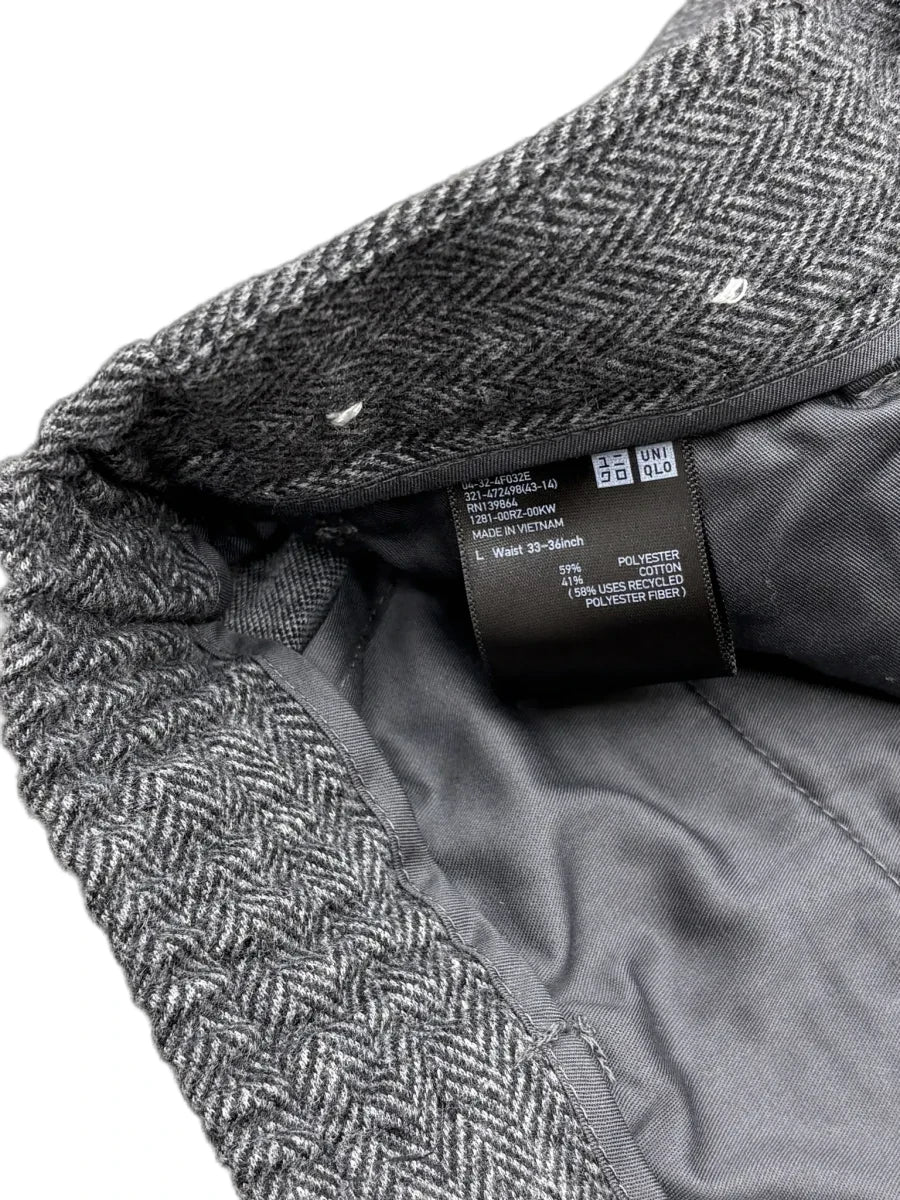 Uniqlo Herringbone Tweed Pleated Trousers Grey - tag