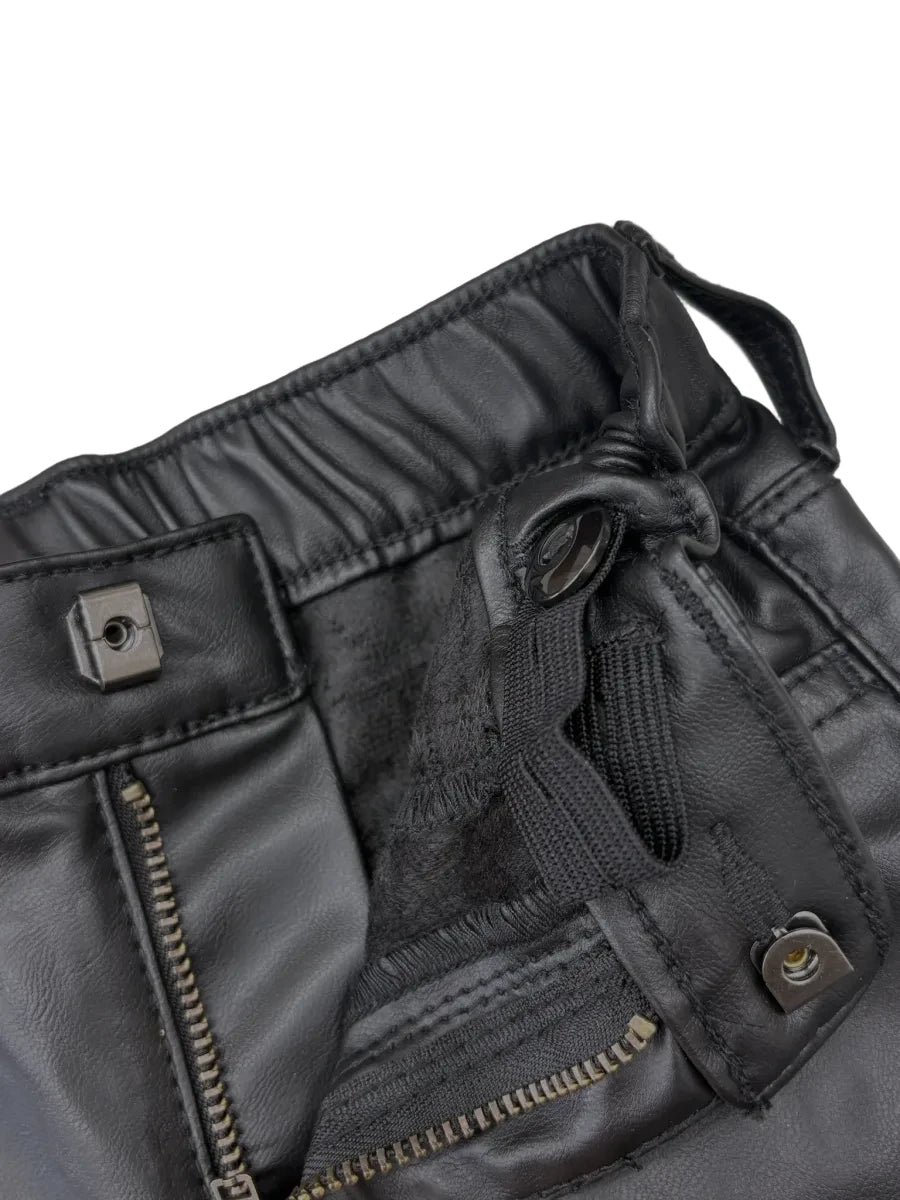 Gap 70s Flare Faux Leather Pants Black - detail