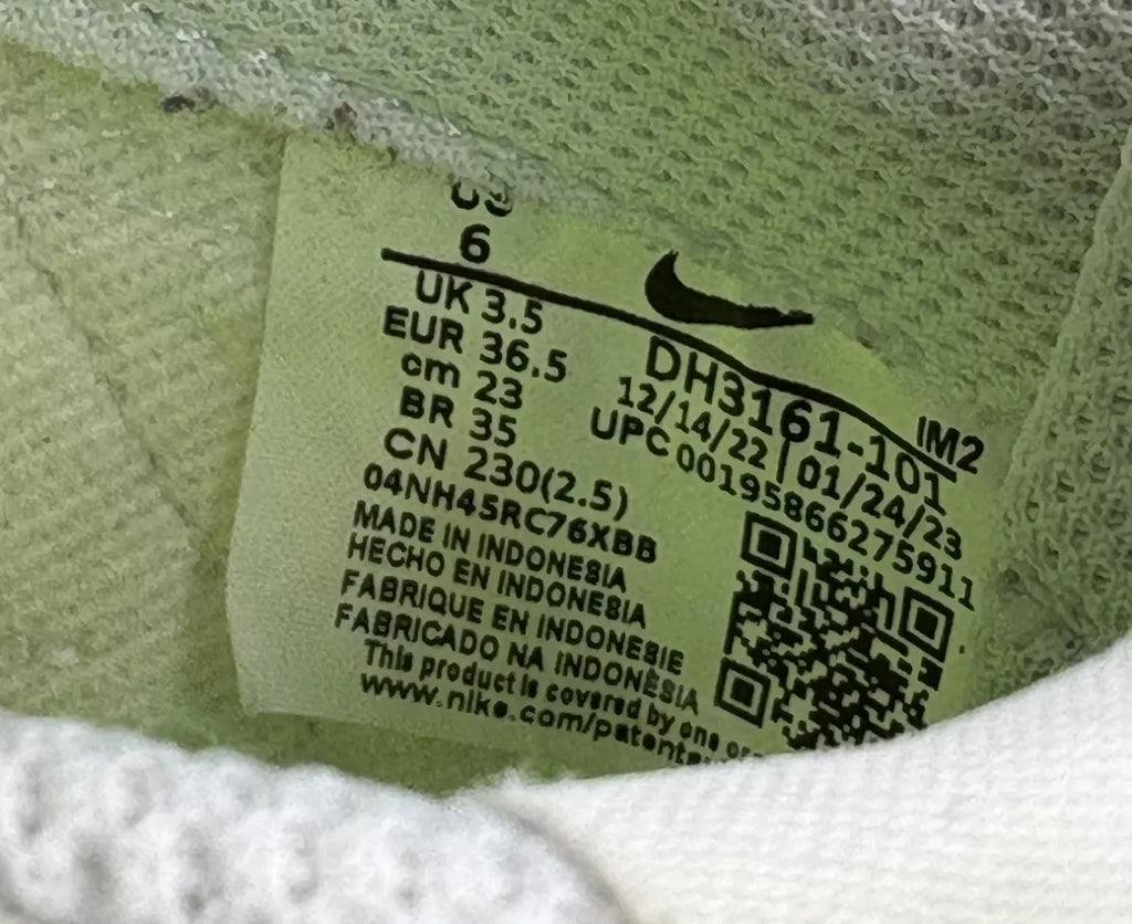 Nike Court Legacy Low Sneaker White - tag