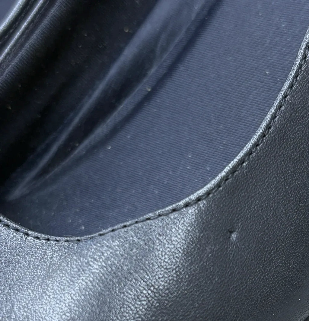 Bass Tristie Navy Leather Kitten Heel Pumps - detail