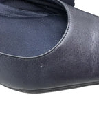 Bass Tristie Navy Leather Kitten Heel Pumps - detail