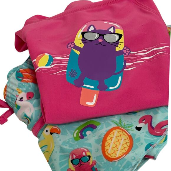 UV Skinz 2 piece child swim suite in size 2T