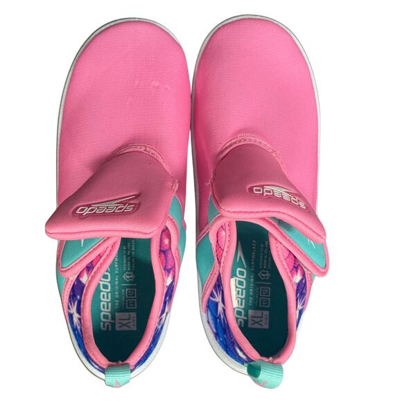 speedo pink water shoes for woman in size XL