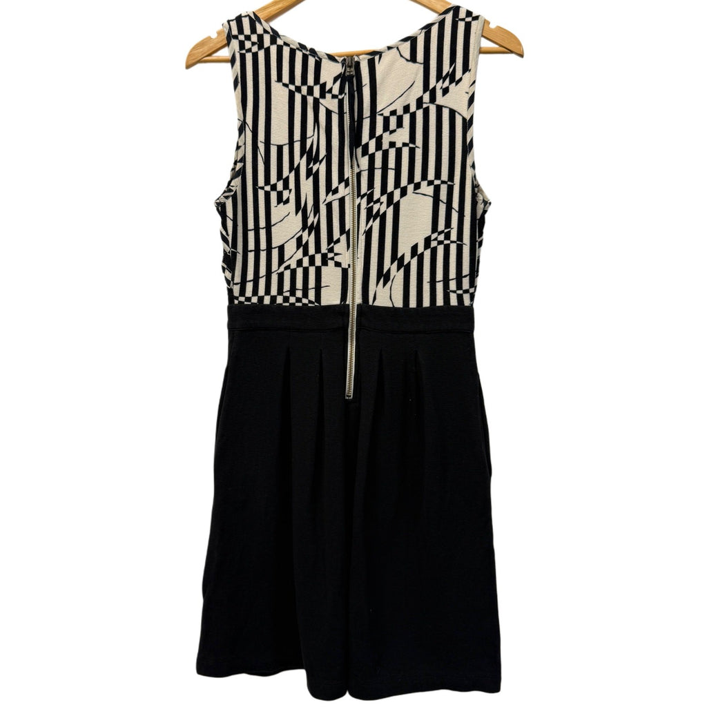9-h15 STCL black short sleeve dress with black and white print on top