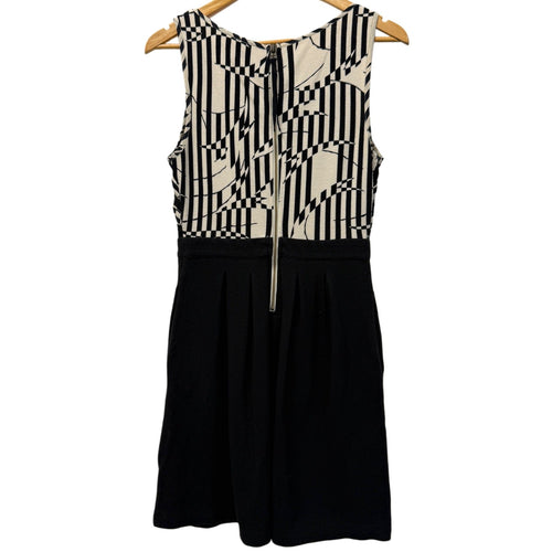 9-h15 STCL black short sleeve dress with black and white print on top