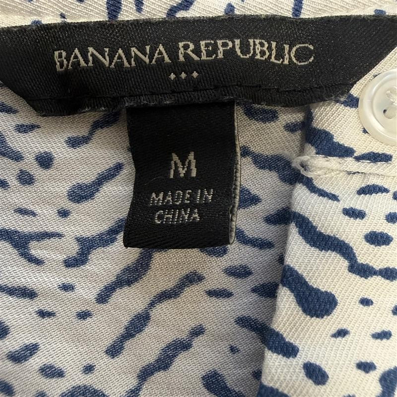 Banana republic black and white print woman's short sleeve button down