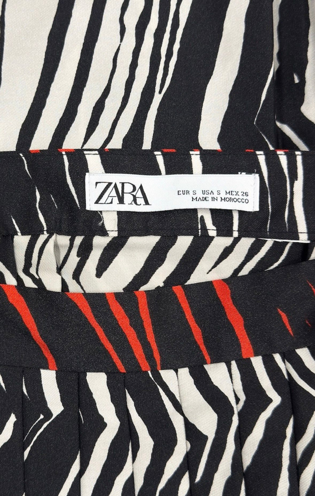 Zebra Print Pleated Midi Skirt Black White Red Size S