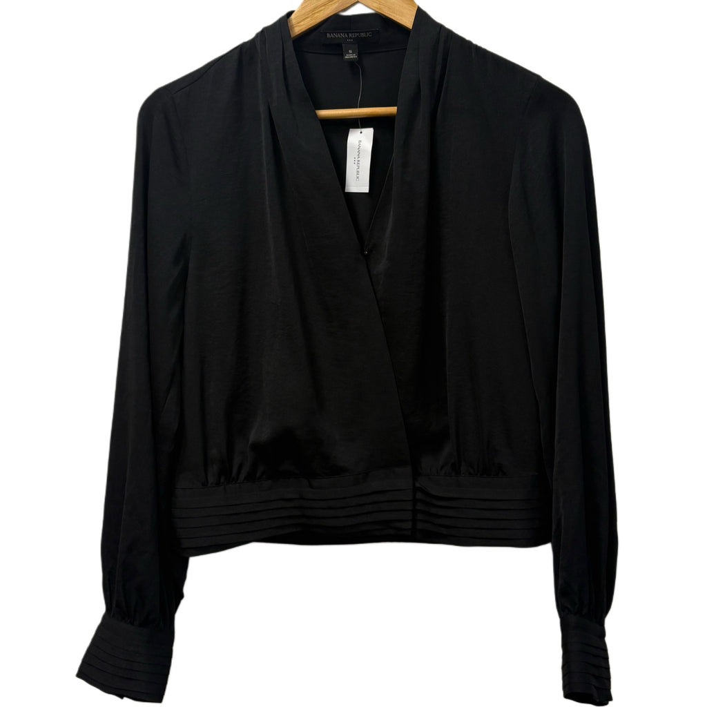 Banana Republic woman's black blouse in size S NEW!