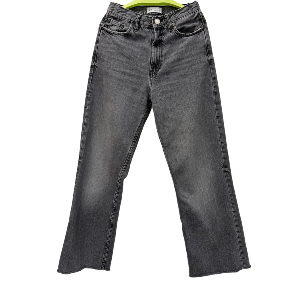 Zara jeans in size us 2 i black stone washed