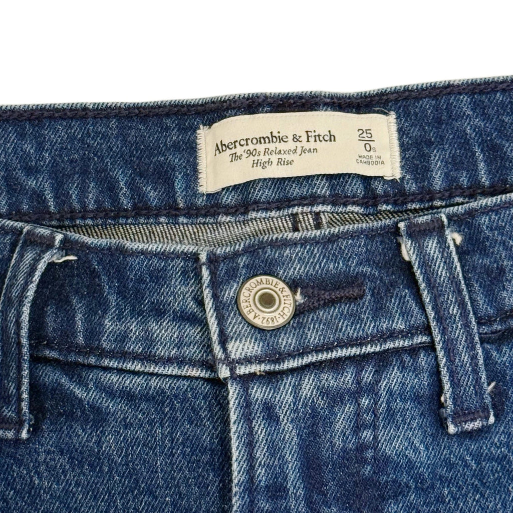 Abercrombie blue jeans relaxed fit in size 25