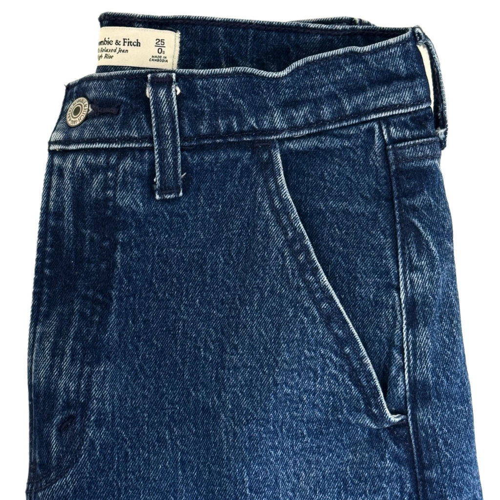 Abercrombie blue jeans relaxed fit in size 25