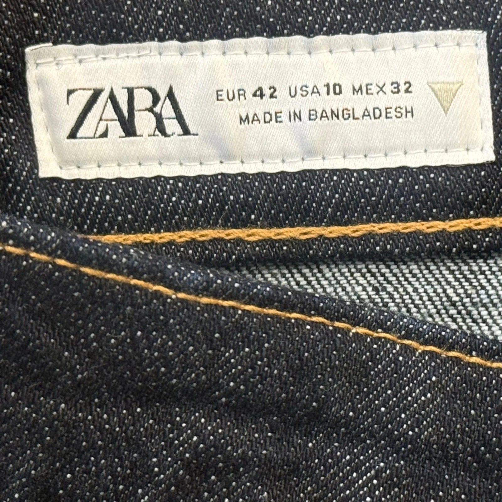 Dark Wash Straight Leg Jeans Women’s Size 10 / EU 42 NWT
