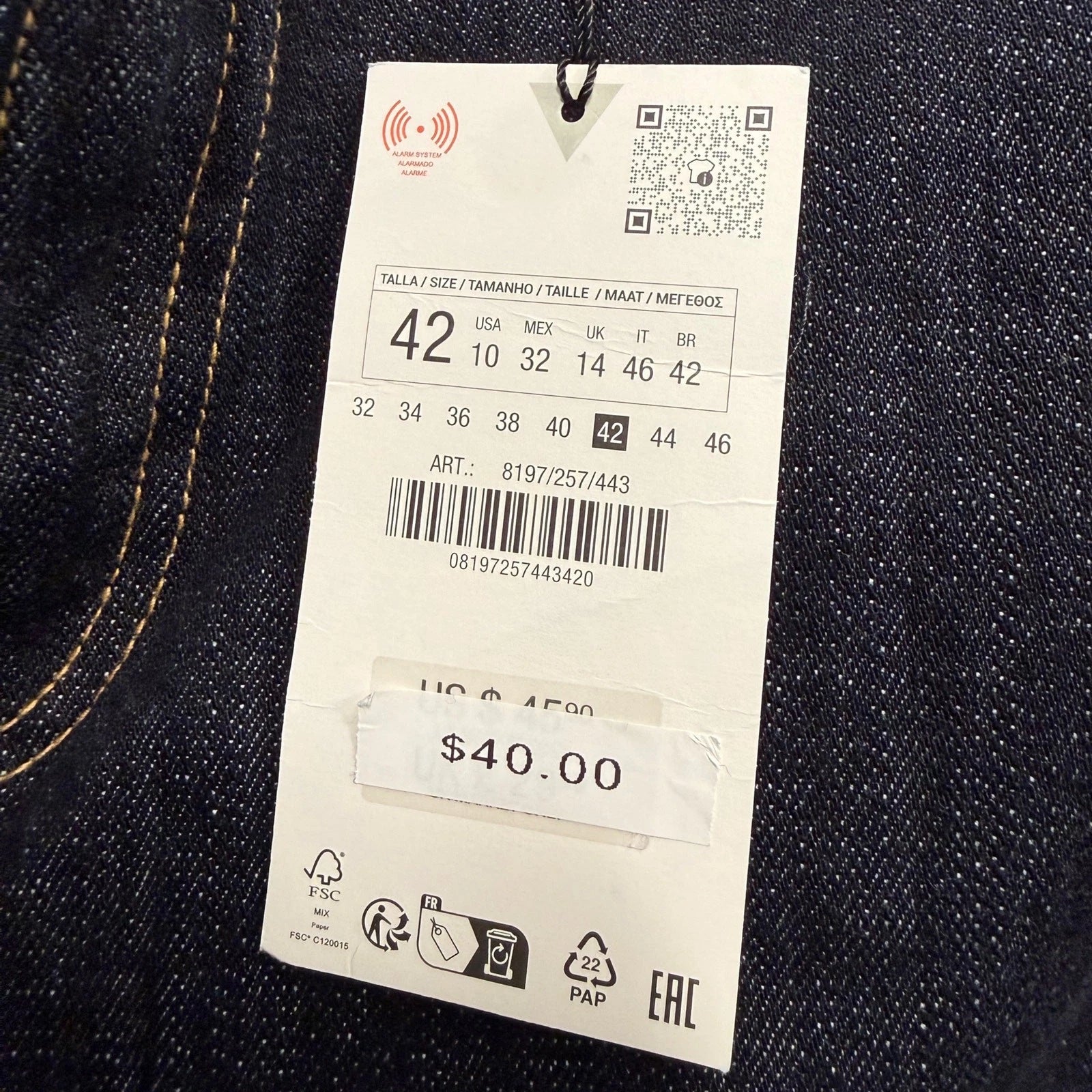 Dark Wash Straight Leg Jeans Women’s Size 10 / EU 42 NWT