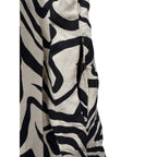 Jopaa woman's top in black and white pattern