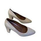Aerosoles Off White Woman's Block heels size 9 1/2