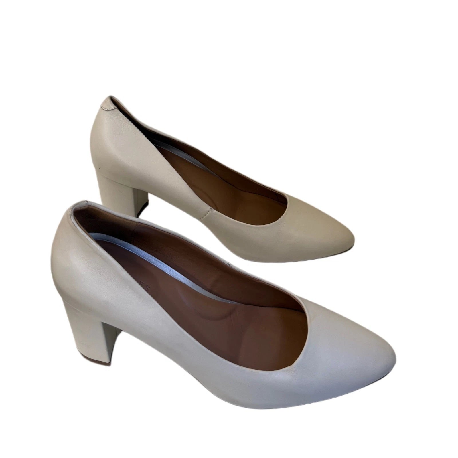 Aerosoles Off White Woman's Block heels size 9 1/2