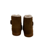 Cozy Uggs in size 6 for women in brown
