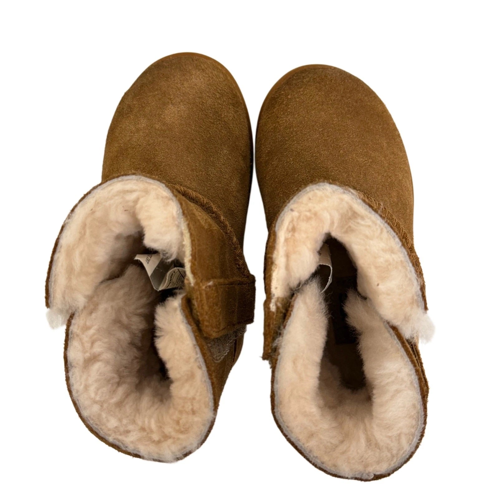Cozy Uggs in size 6 for women in brown
