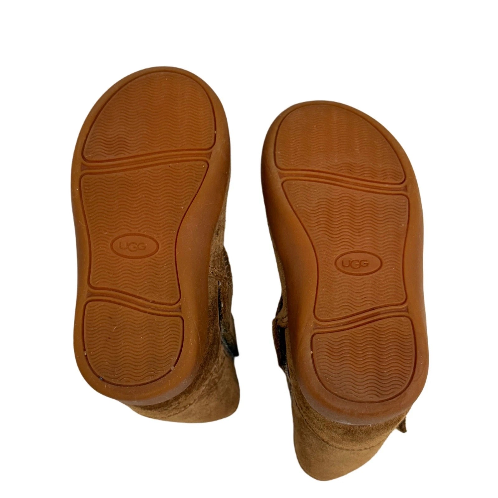 Cozy Uggs in size 6 for women in brown