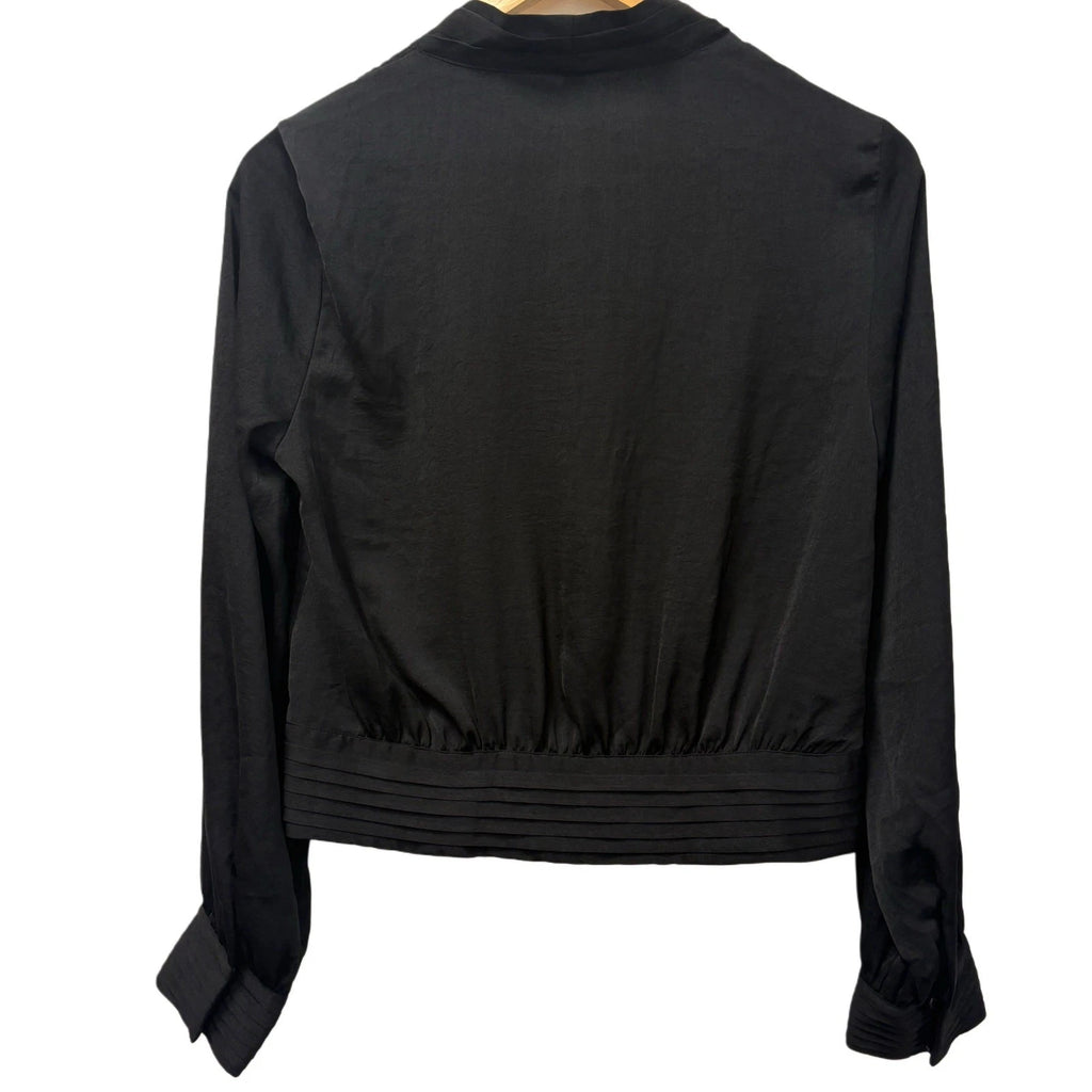 Banana Republic woman's black blouse in size S NEW!
