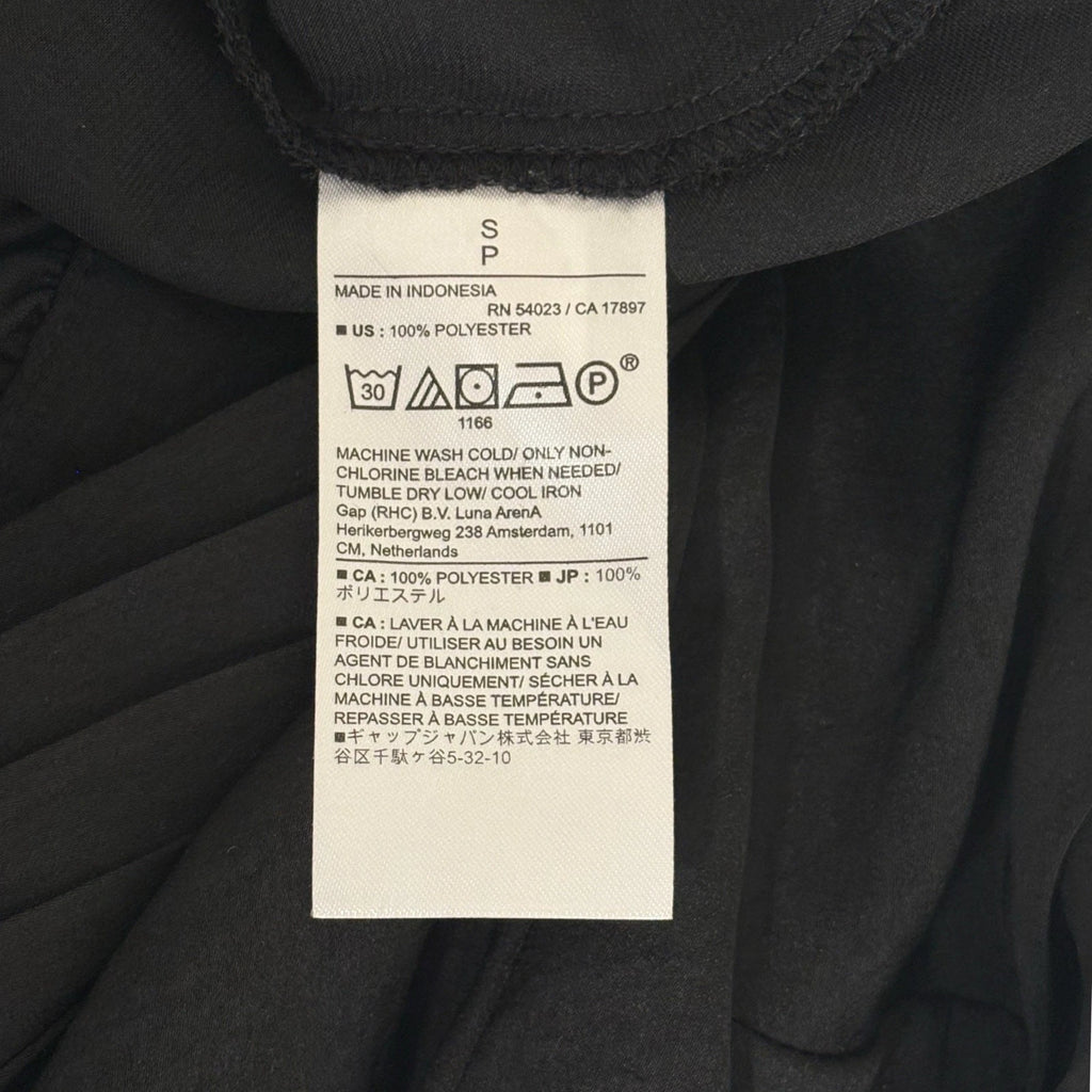 Banana Republic woman's black blouse in size S NEW!