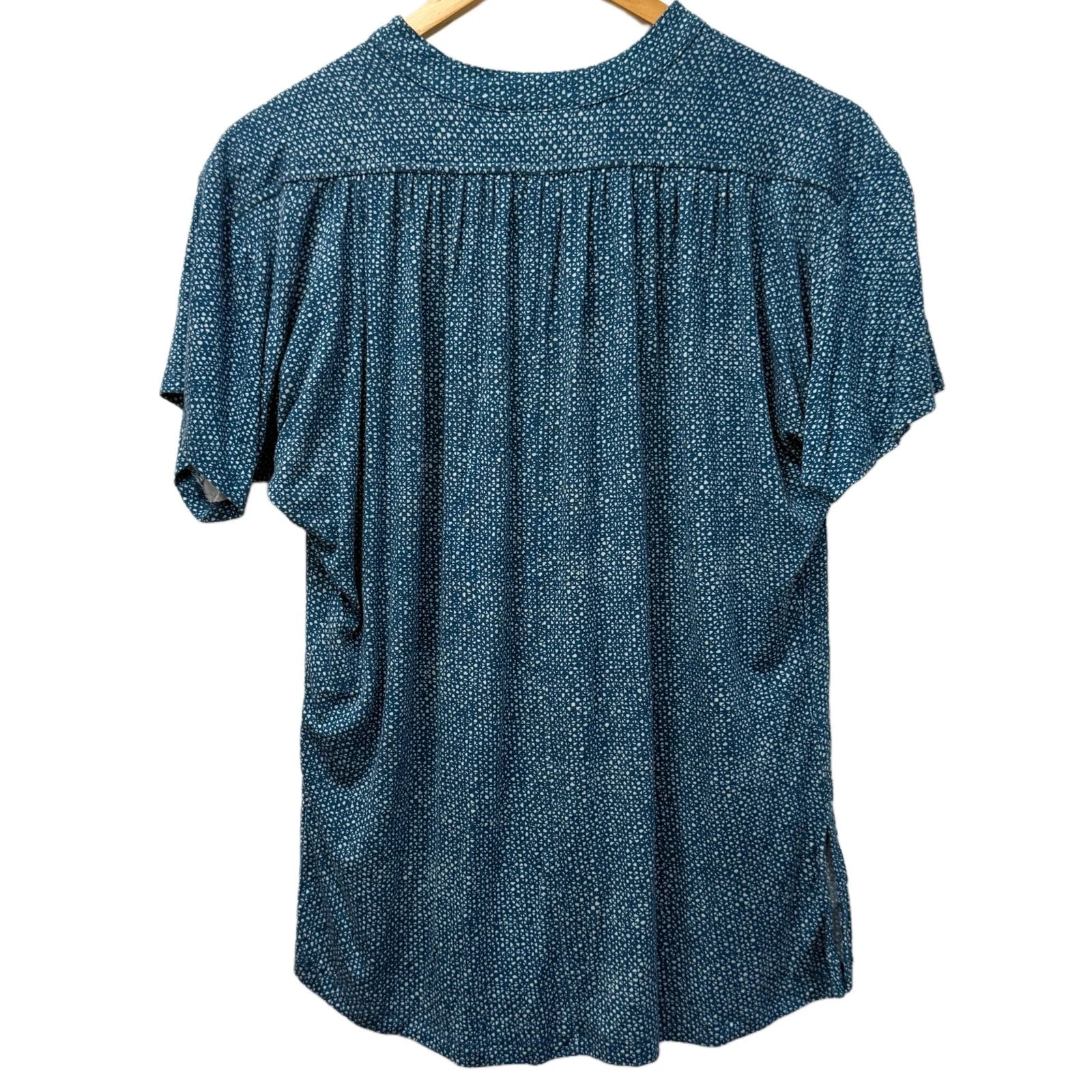 Maeve Anthropologie Blue Print Blouse Size Small Viscose Short Sleeve Boho Top